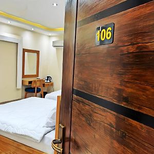 Economy Triple Room